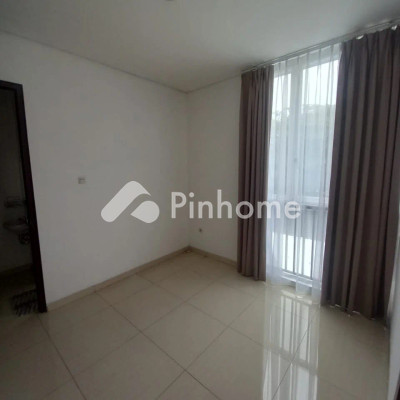 dijual rumah siap huni di cluster rempoa di rempoa ciputat - 5