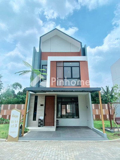 Rumah Dijual di Arsa Royal, Jatisampurna (Jati Sampurna), Kota Bekasi, 2,4 KM, 2-5 KT, LT 40-112m², LB 45-192m²