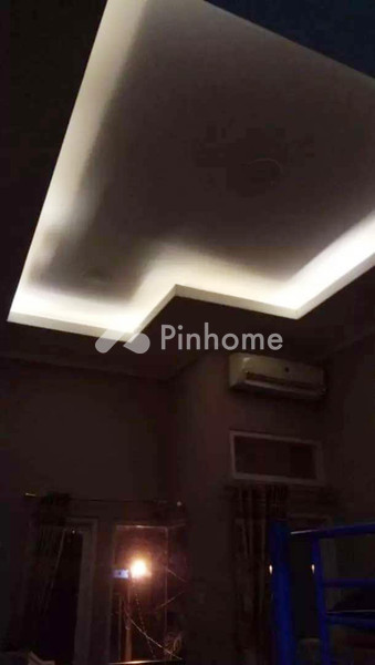 Rumah Dijual di Gunung Anyar (Gununganyar), Kota Surabaya, 2 KM, 3 KT, LT 96m², LB 150m²