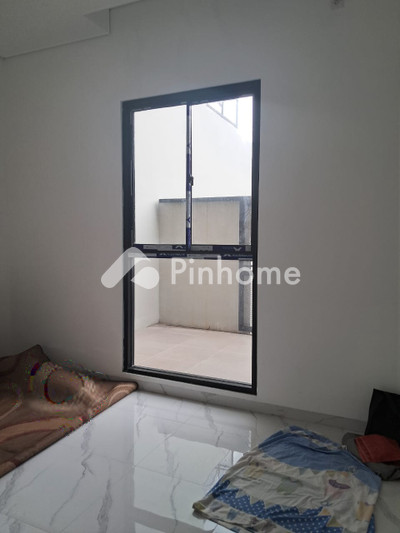 Rumah Dijual di Jatisampurna (Jati Sampurna), Kota Bekasi, 3 KM, 5 KT, LT 144m², LB 180m²