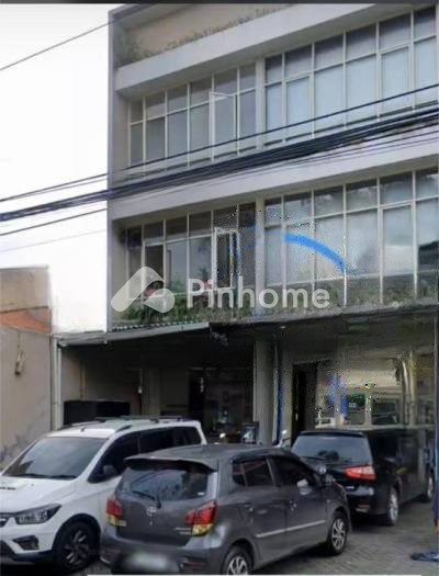 Ruko Dijual di Rungkut, Kota Surabaya, 3 KM, LB 190m²