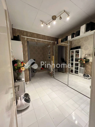 Rumah Dijual di Medansatria (Medan Satria), Kota Bekasi, 1 KM, 2 KT, LT 90m², LB 75m²