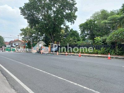 Tanah Komersial Dijual di Enggal, Kota Bandar Lampung, LT 2200m²