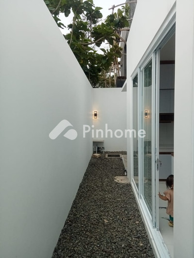 Rumah Dijual di Bula Barat, Kab. Seram Bagian Timur, 2 KM, 3 KT, LT 105m², LB 75m²