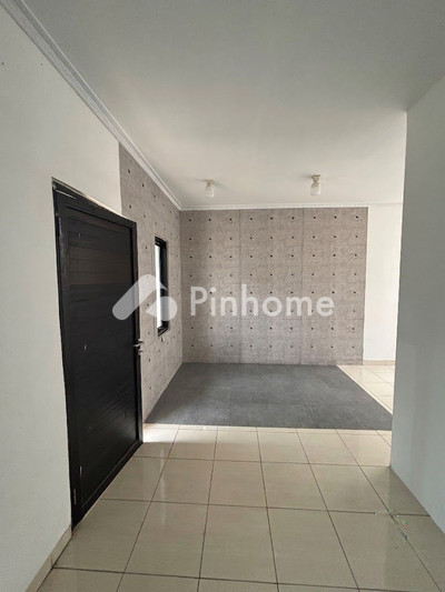 Sewa Ruko di Sawah Besar, Kota Jakarta Pusat, 3 KM, LB 152m²