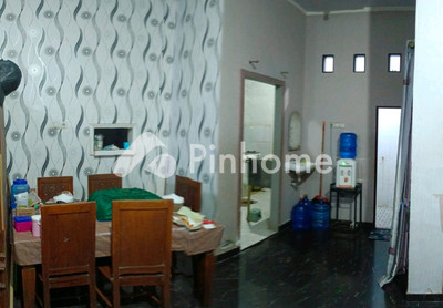 Rumah Dijual di Rappocini, Kota Makassar, 4 KM, 5 KT, LT 112m², LB 160m²