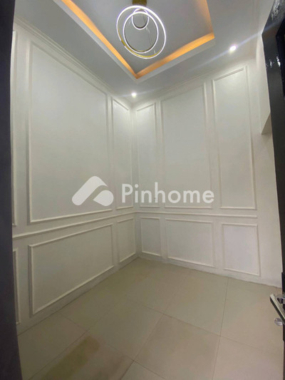 Rumah Dijual di Ciledug, Kota Tangerang, 1 KM, 2 KT, LT 60m²