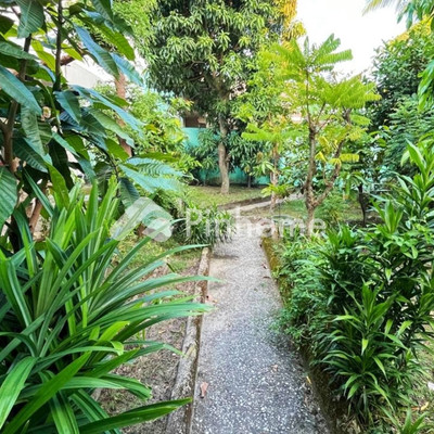 Rumah Dijual di Payung Sekaki, Kota Pekanbaru, 3 KM, 4 KT, LT 564m², LB 202m²