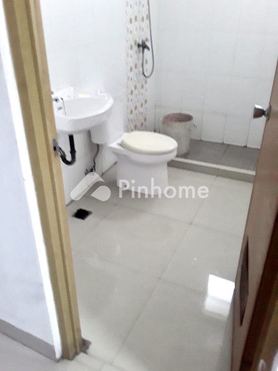 Sewa Ruko di Karawaci, Kota Tangerang, 4 KM, LB 225m²