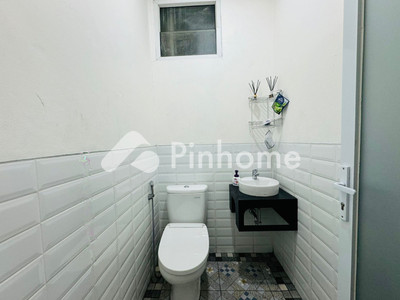 Ruko Dijual di Tebet, Kota Jakarta Selatan, 4 KM, LB 238m²