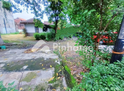 Tanah Komersial Dijual di Laweyan, Kota Surakarta, LT 1028m²