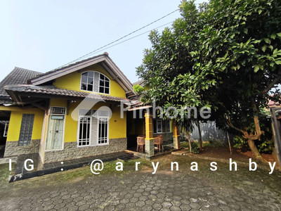Rumah Dijual di Serpong, Kota Tangerang Selatan, 4 KT, LT 525m²