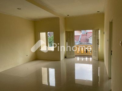 Rumah Dijual di Gunung Anyar (Gununganyar), Kota Surabaya, 4 KM, 5 KT, LT 128m², LB 225m²