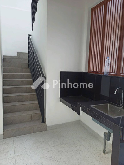 Rumah Dijual di Koja, Kota Jakarta Utara, 6 KM, 6 KT, LT 113m², LB 177m²