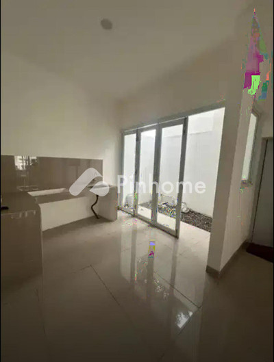 Sewa Rumah di Ciputat, Kota Tangerang Selatan, 2 KM, 4 KT, LT 68m², LB 85m²