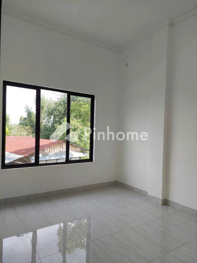 Rumah Dijual di Marpoyan Damai, Kota Pekanbaru, 4 KM, 4 KT, LT 175m², LB 157m²