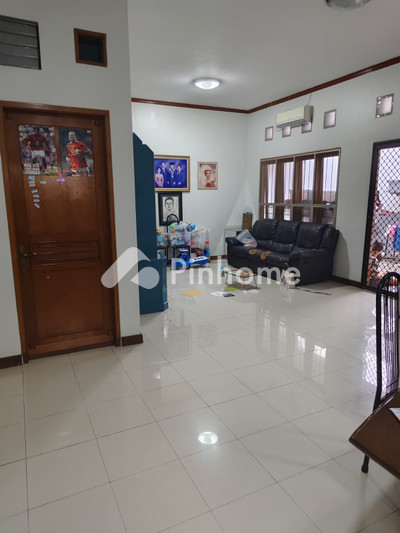 Rumah Dijual di Sukmajaya, Kota Depok, 3 KT, LT 240m², LB 162m²