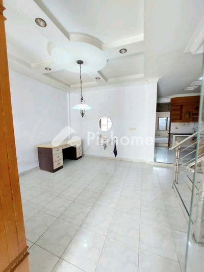 Rumah Dijual di Payung Sekaki, Kota Pekanbaru, 3 KM, 4 KT, LT 135m², LB 105m²