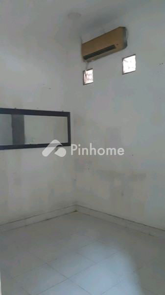 Rumah Dijual di Sawah Besar, Kota Jakarta Pusat, 1 KM, 3 KT, LT 133m², LB 130m²