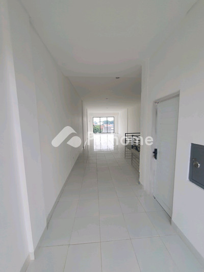 Ruko Dijual di Cengkareng, Kota Jakarta Barat, 1 KM, LB 241m²