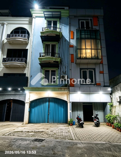Sewa Ruko di Pasar Minggu, Kota Jakarta Selatan, 4 KM, LB 355m²