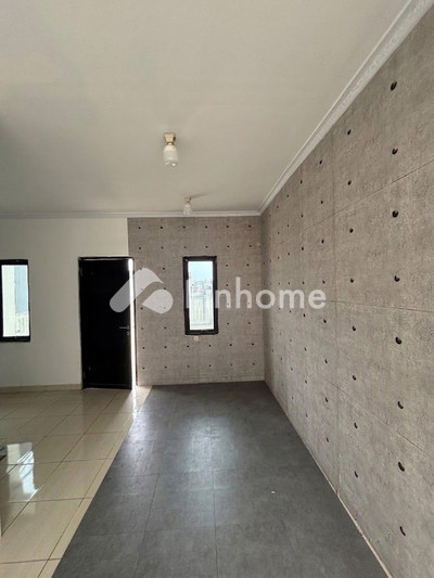 Sewa Ruko di Sawah Besar, Kota Jakarta Pusat, 3 KM, LB 152m²