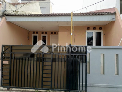 Sewa Rumah di Duren Sawit, Kota Jakarta Timur, 2 KM, 3 KT, LT 90m², LB 80m²