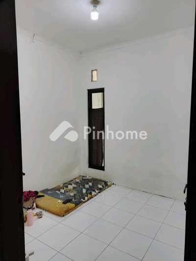 Rumah Dijual di Bojongsari, Kota Depok, 1 KM, 2 KT, LT 117m², LB 90m²