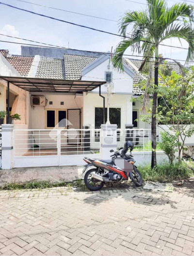 Rumah Dijual di Waru, Kab. Sidoarjo, 1 KM, 2 KT, LT 105m², LB 90m²