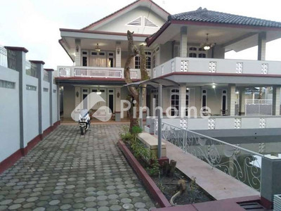 Rumah Dijual di Cimalaka, Kab. Sumedang, 3 KM, 3 KT, LT 688m², LB 450m²