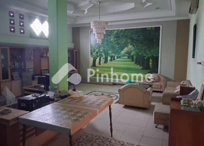 Ruko Dijual di Danurejan, Kota Yogyakarta, 3 KM, LB 1000m²