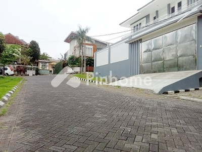 Rumah Dijual di Dau, Kab. Malang, 4 KM, 4 KT, LT 330m², LB 350m²