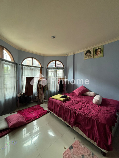 Rumah Dijual di Antapani (Cicadas), Kota Bandung, 2 KM, 5 KT, LT 399m²