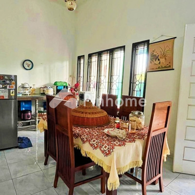 Rumah Dijual di Payung Sekaki, Kota Pekanbaru, 3 KM, 4 KT, LT 564m², LB 202m²