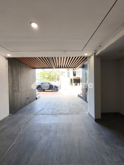 Rumah Dijual di Jagakarsa, Kota Jakarta Selatan, 4 KM, 4 KT, LT 131m², LB 280m²