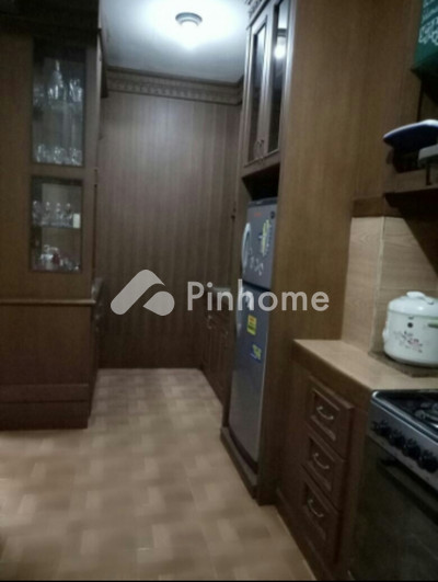 Sewa Rumah di Antapani (Cicadas), Kota Bandung, 5 KM, 7 KT, LT 205m², LB 340m²