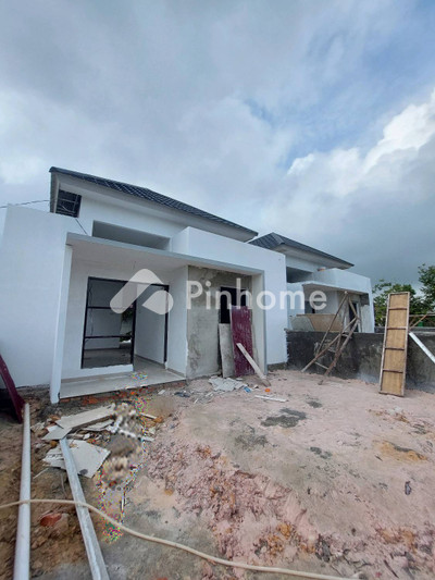 Rumah Dijual di Payung Sekaki, Kota Pekanbaru, 2 KM, 3 KT, LB 60m²