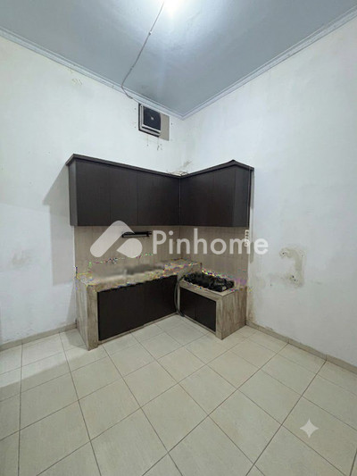 Sewa Ruko di Sawah Besar, Kota Jakarta Pusat, 3 KM, LB 152m²