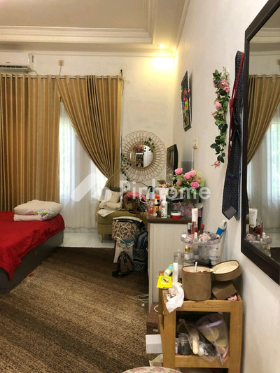 Rumah Dijual di Landasan Ulin, Kota Banjarbaru, 3 KM, 3 KT, LT 250m², LB 140m²