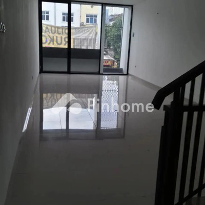Ruko Dijual di Tebet, Kota Jakarta Selatan, 3 KM, LB 190m²