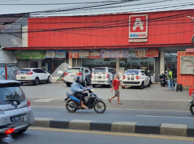Sewa Ruko di Cimanggis, Kota Depok, 2 KM, LB 825m²