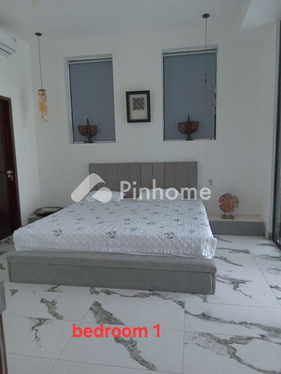 Sewa Rumah di Kuta Selatan, Kab. Badung, 4 KM, 3 KT, LT 200m², LB 240m²