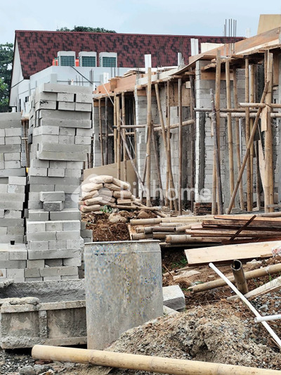 Rumah Dijual di Karawaci, Kota Tangerang, 2 KM, 2 KT, LT 60m², LB 47m²