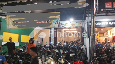 Sewa Ruko di Cengkareng, Kota Jakarta Barat, 2 KM, LB 60m²