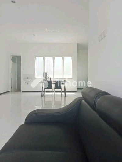 Rumah Dijual di Dau, Kab. Malang, 4 KM, 4 KT, LT 350m², LB 330m²