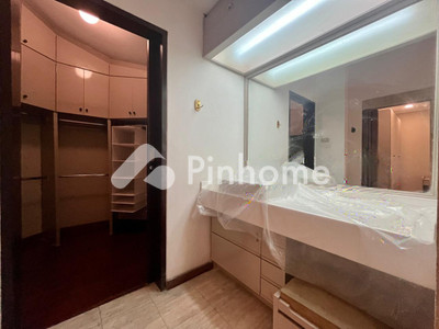 Sewa Rumah di Pademangan, Kota Jakarta Utara, 5 KM, 8 KT, LT 350m², LB 550m²
