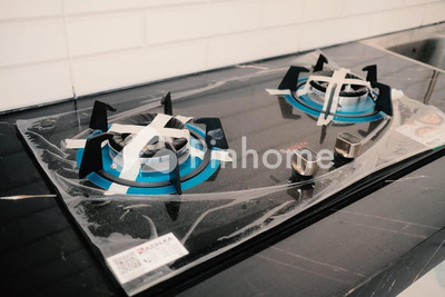 Rumah Dijual di Jatisampurna (Jati Sampurna), Kota Bekasi, 3 KM, 5 KT, LT 144m², LB 180m²