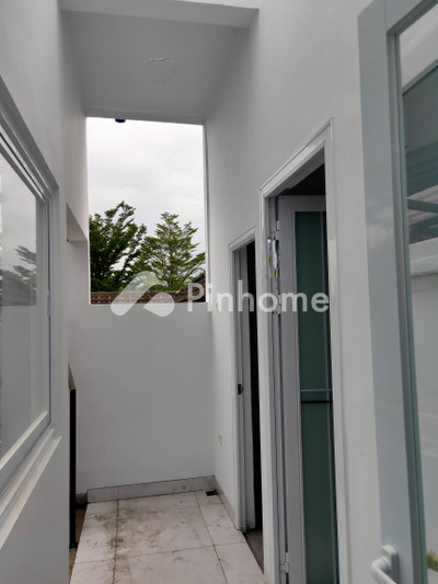 Rumah Dijual di Margahayu, Kab. Bandung, 2 KM, 3 KT, LB 150m²