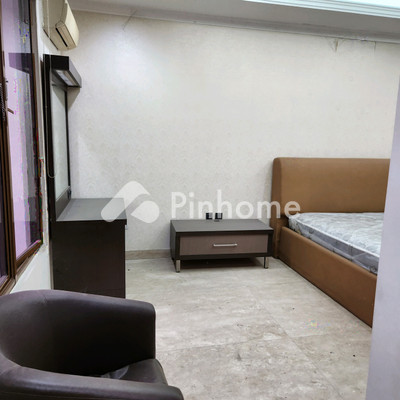 Sewa Rumah di Pademangan, Kota Jakarta Utara, 7 KM, 5 KT, LT 450m², LB 1100m²