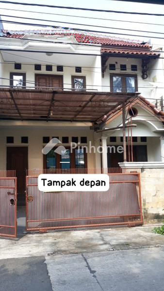 Rumah Dijual di Bula Barat, Kab. Seram Bagian Timur, 2 KM, 4 KT, LT 115m², LB 95m²